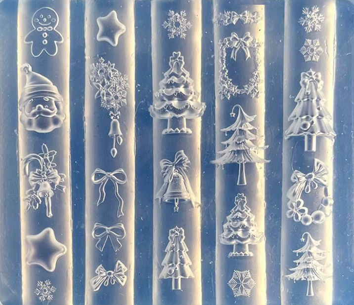 Moules silicone 3D Noël – Décorations Nail Art et résine 2 OCIBEL